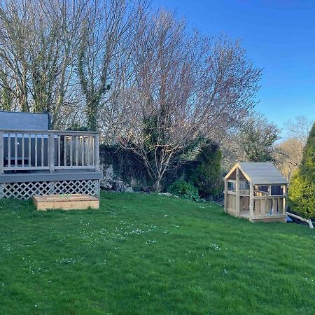 Family Holiday Home In Benllech With Hot Tub Exterior photo