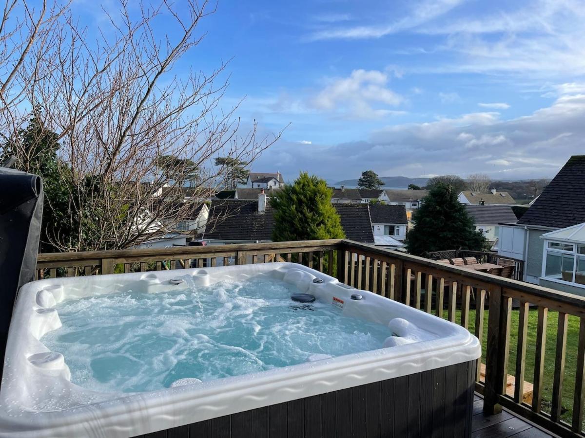 Family Holiday Home In Benllech With Hot Tub Exterior photo